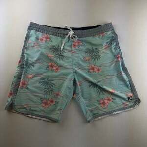 Billabong Men's Flamingo and Palm Tree Tropical Print Boardshorts, Size 38